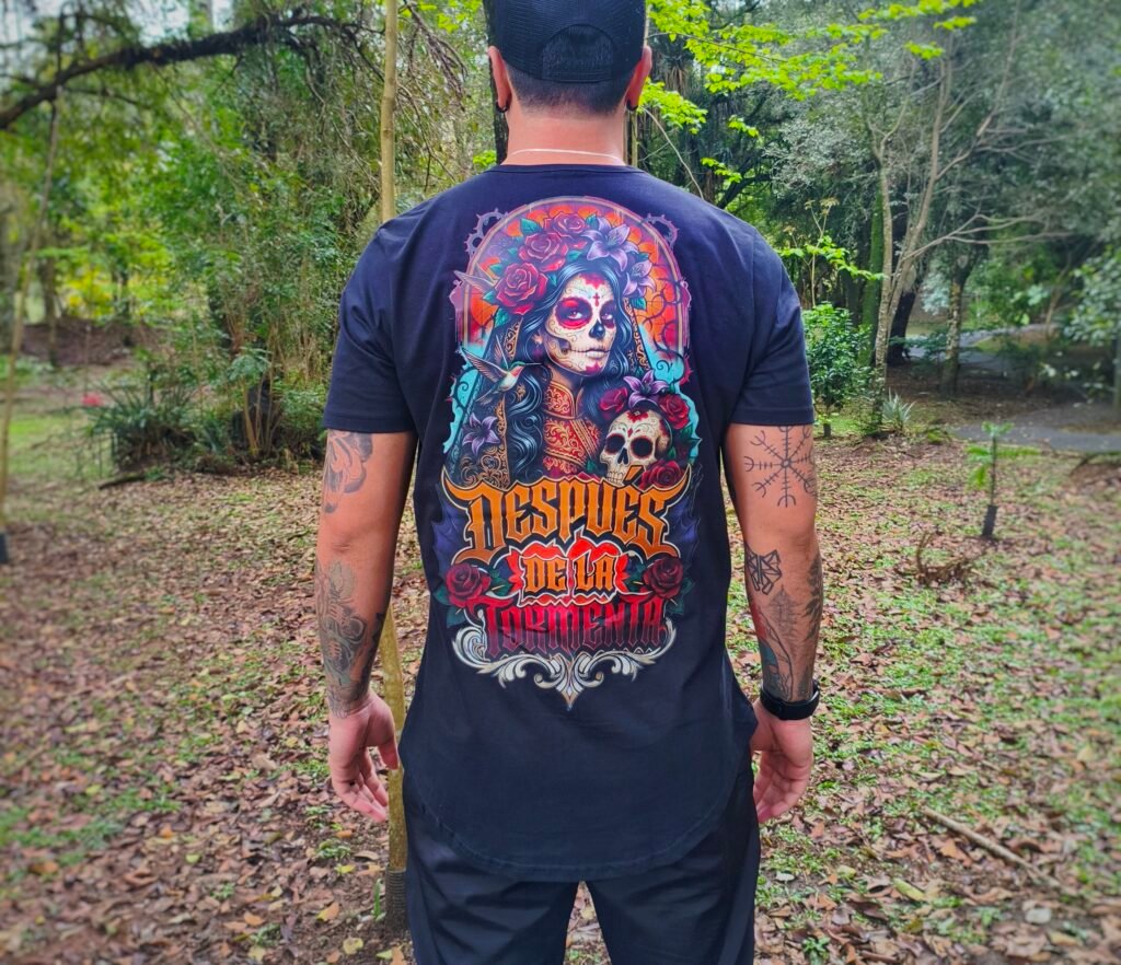 Camiseta Long Line La Reina